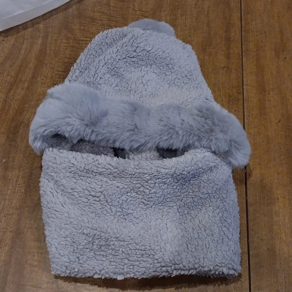 Fuzzy hat, new in package
